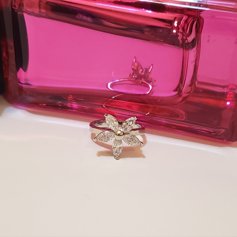 Sz 5 Vanessa Mooney Silver CZ Flower Ring